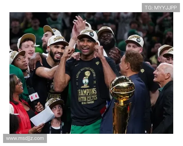 绿军感恩霍福德的奉献与领导力你是我们心中的英雄